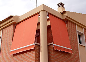 Instalación de toldo vertical stor en Fuenlabrada.