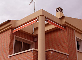 Instalación de toldo vertical stor en Fuenlabrada.