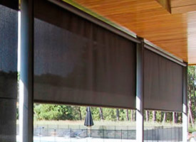 Instalación de Toldo Vertical con Cofre en Fuenlabrada.