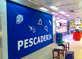 Instalaci&oacute;n de Toldo Vertical Publicitario en Fuenlabrada.