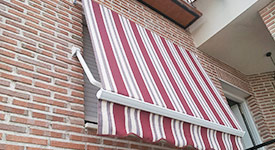 Somos expertos en toldos punto recto en Fuenlabrada, Madrid.